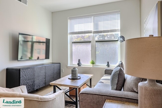 Building Photo - 210 E Green St