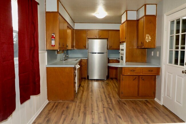 Foto del edificio - 3420 Fairlane Ave