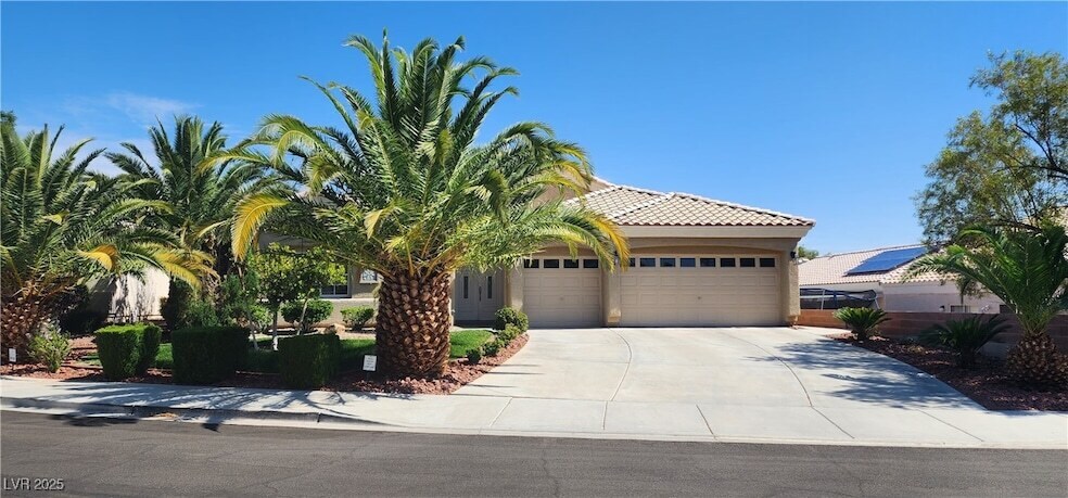 Foto principal - 2560 Deer Season St