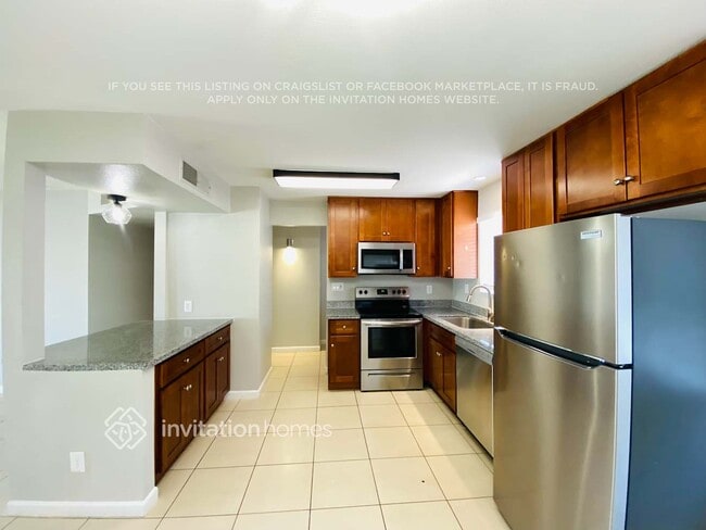Building Photo - 802 W Monterey Pl