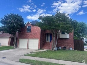 Building Photo - 3400 Napoleon Ct