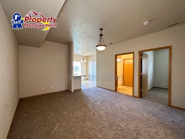 Foto del edificio - 1901 E Wilson Ln