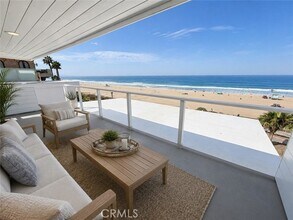 Building Photo - 3600 The Strand