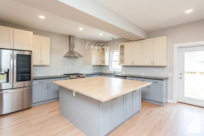 Foto del edificio - 1920 N Francisco Ave