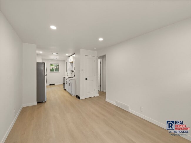 Building Photo - Beautifully Remodeled Duplex in Great Fort Collins Location!