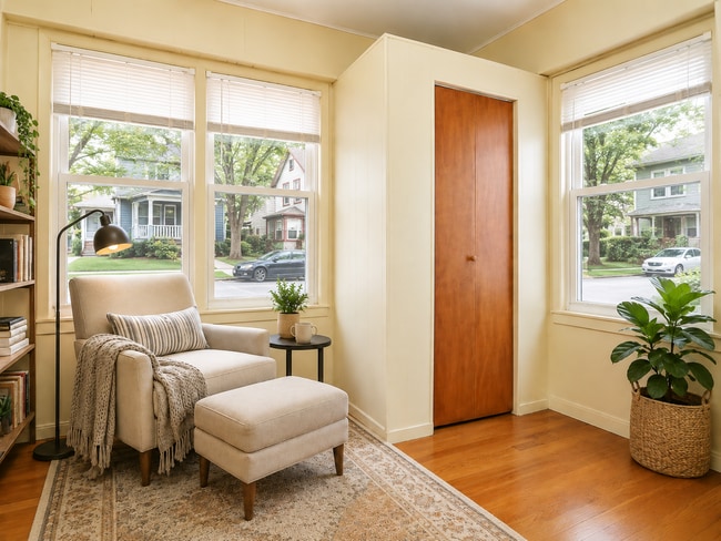 Building Photo - Spacious 2BR + Sunroom Main Floor in NE Arts District – Steps to Logan Park & Breweries
