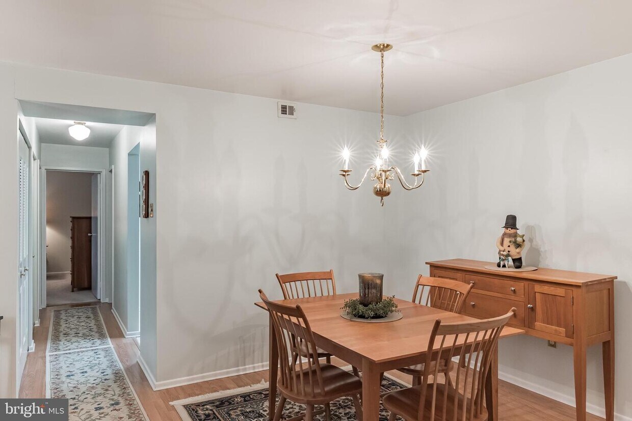 Foto principal - 2572 Riva Rd