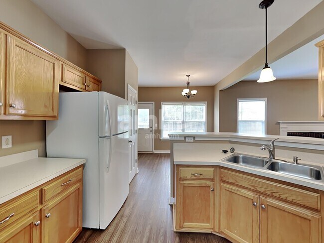 Building Photo - 1208 Annapolis Cir