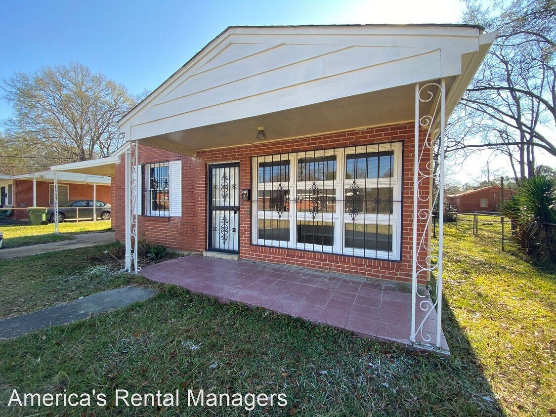 3 br, 1 bath House 619 Collinwood Avenue House Rental in Montgomery, AL