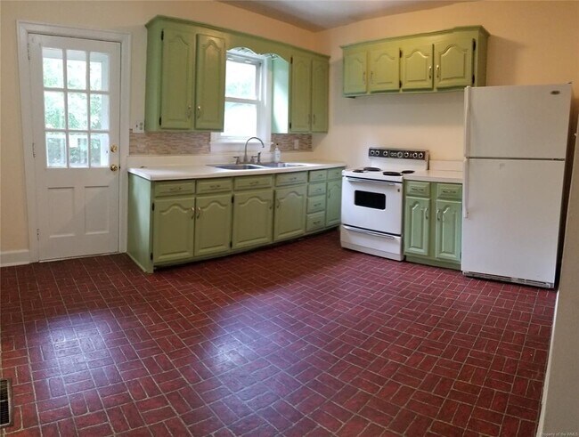 Foto del edificio - 702 Tanyard St