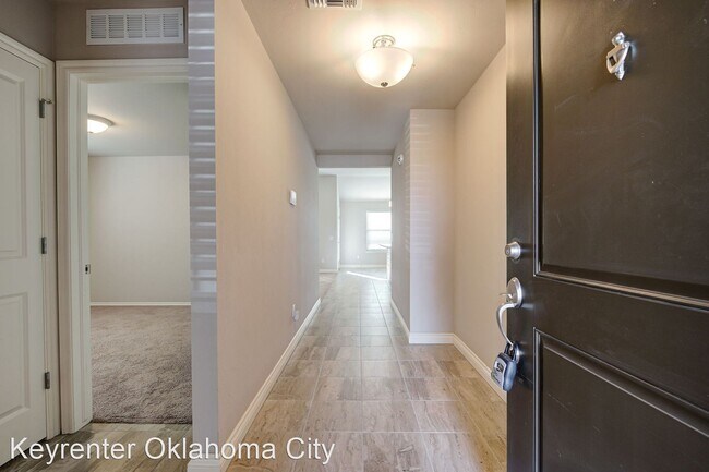 Building Photo - 3 br, 2 bath House - 1228 SW 156th Ter