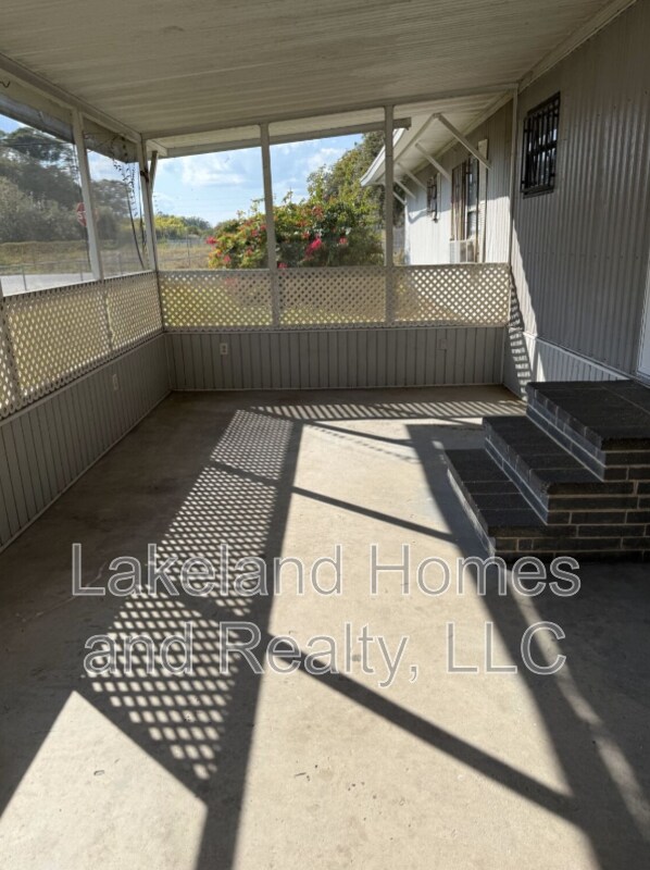 Foto del edificio - 2906 Rossi Ln