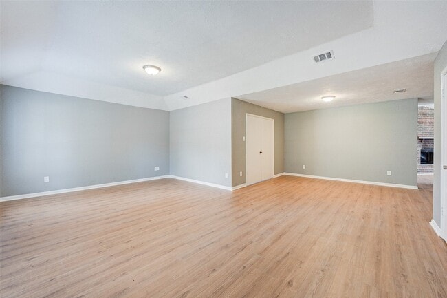 Building Photo - 11602 Lennington Ln