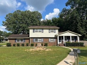 Building Photo - 6020 Rickwood Dr NW
