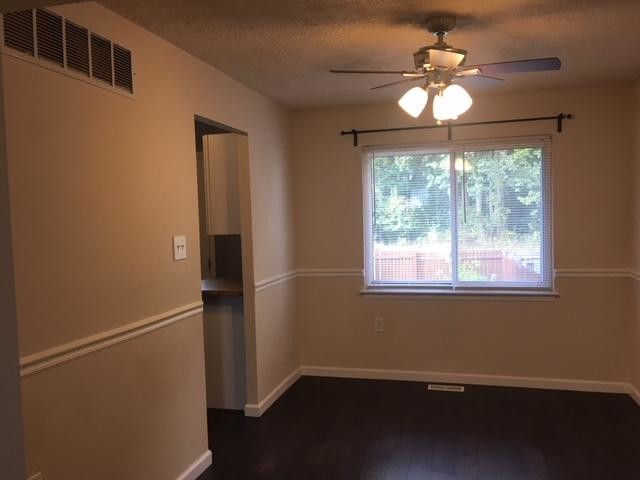 Foto del edificio - 8234 Marlton Ct.