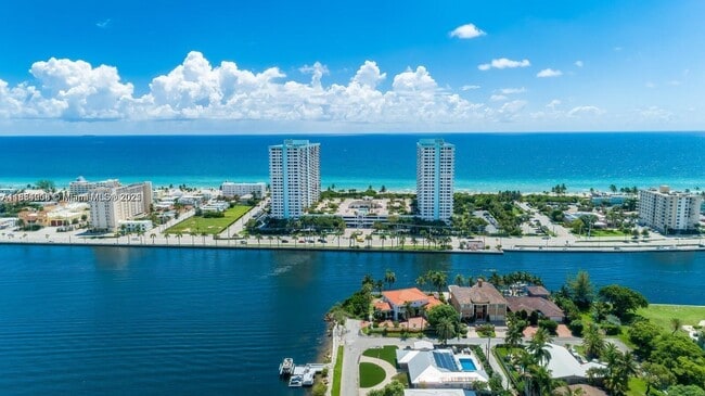 Foto del edificio - 1201 S Ocean Dr