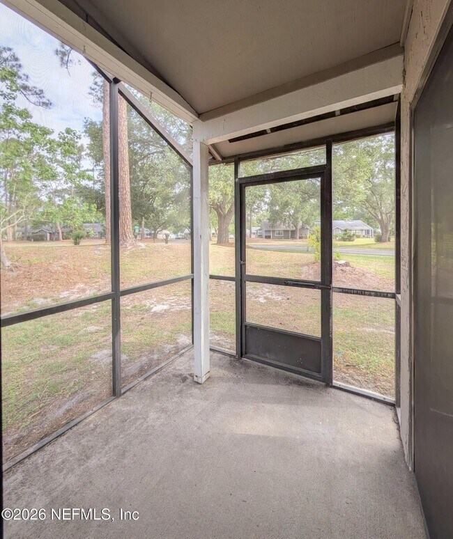 Foto del edificio - 8412 Long Meadow Cir N