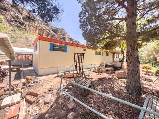 Building Photo - Newly Remodeled Home in LaVerkin