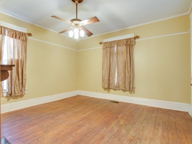 Foto del edificio - Look & Lease Special! 3BR/1B Home in GREAT...