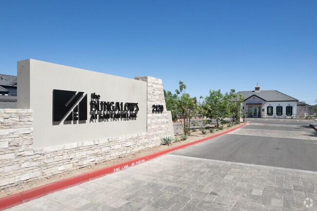 Señalización de monumentos - Marigold Ranch at San Tan Village