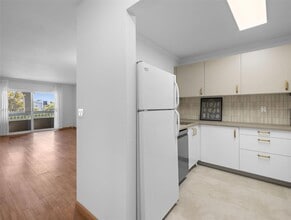 Building Photo - 7701 Camino Real