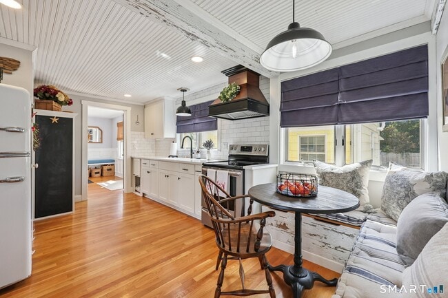 Building Photo - 899 Ocean Ave