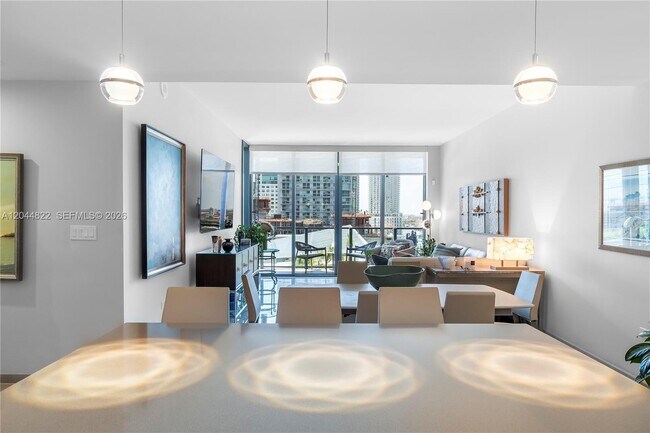 Foto del edificio - 68 SE 6th St