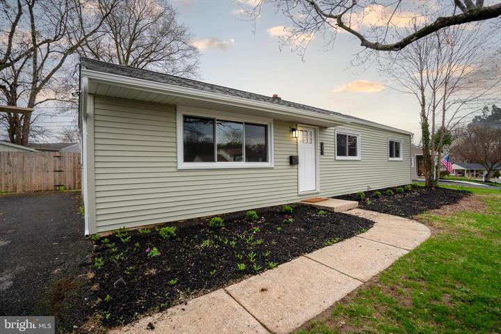 Primary Photo - 103 Durso Dr