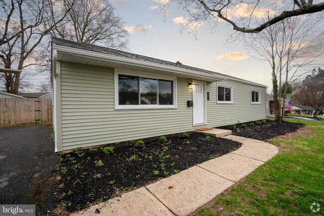 Building Photo - 103 Durso Dr