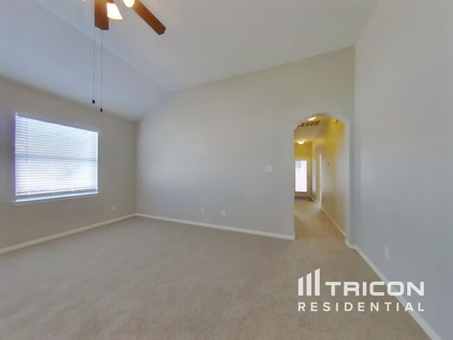 Foto del edificio - 3963 Mossy Spring Ln