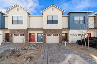 Building Photo - 4860 Ciarra Kennedy Lane