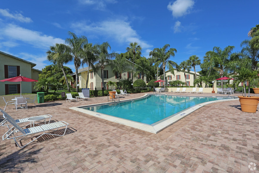 Costa Del Sol Rentals - Seminole, FL | Apartments.com