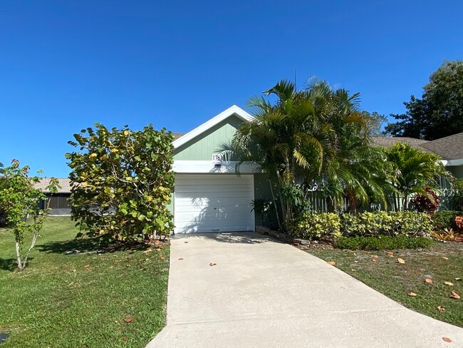 Foto del edificio - 1781 SE Linpark Ct