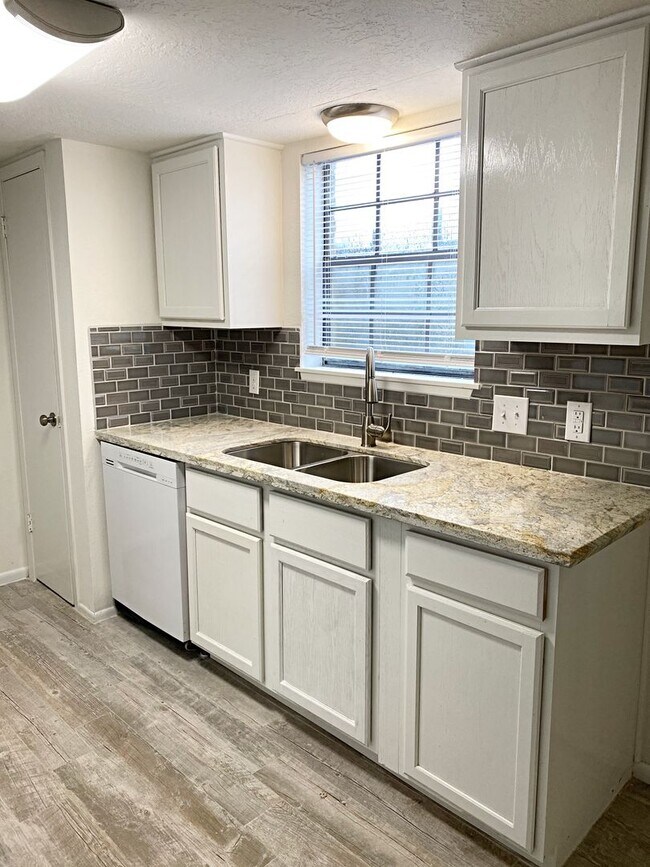 Foto del edificio - 2700 N 16th St