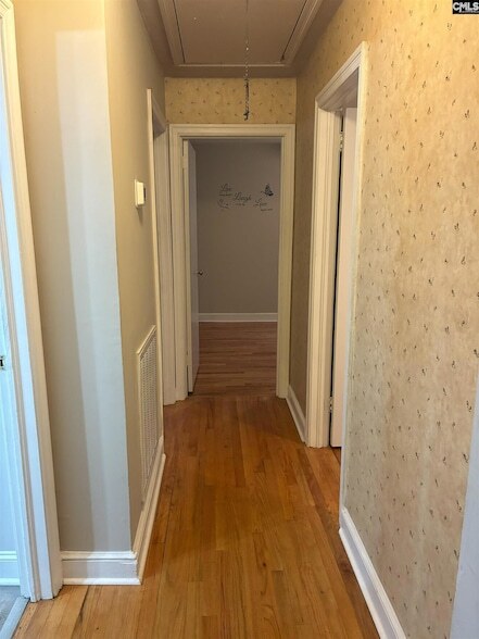 Foto del edificio - 617 Holland Cir