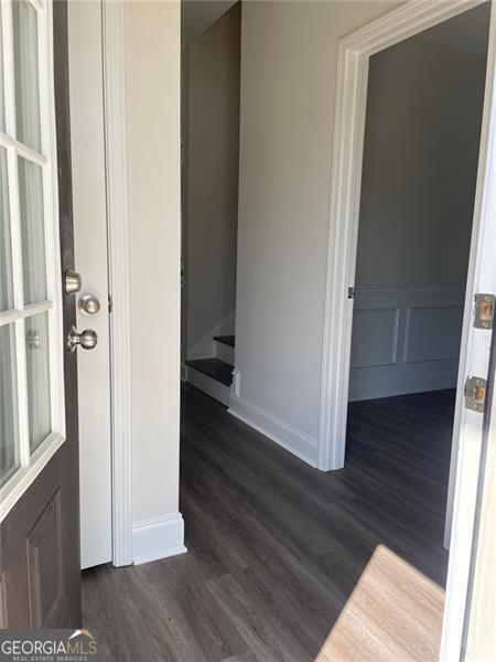 Foto del edificio - 560 Vandenburg Dr