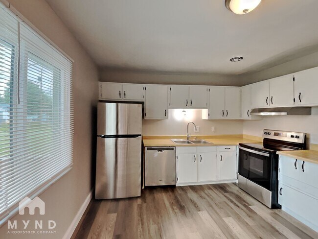 Foto del edificio - 654 Hillsdale Dr