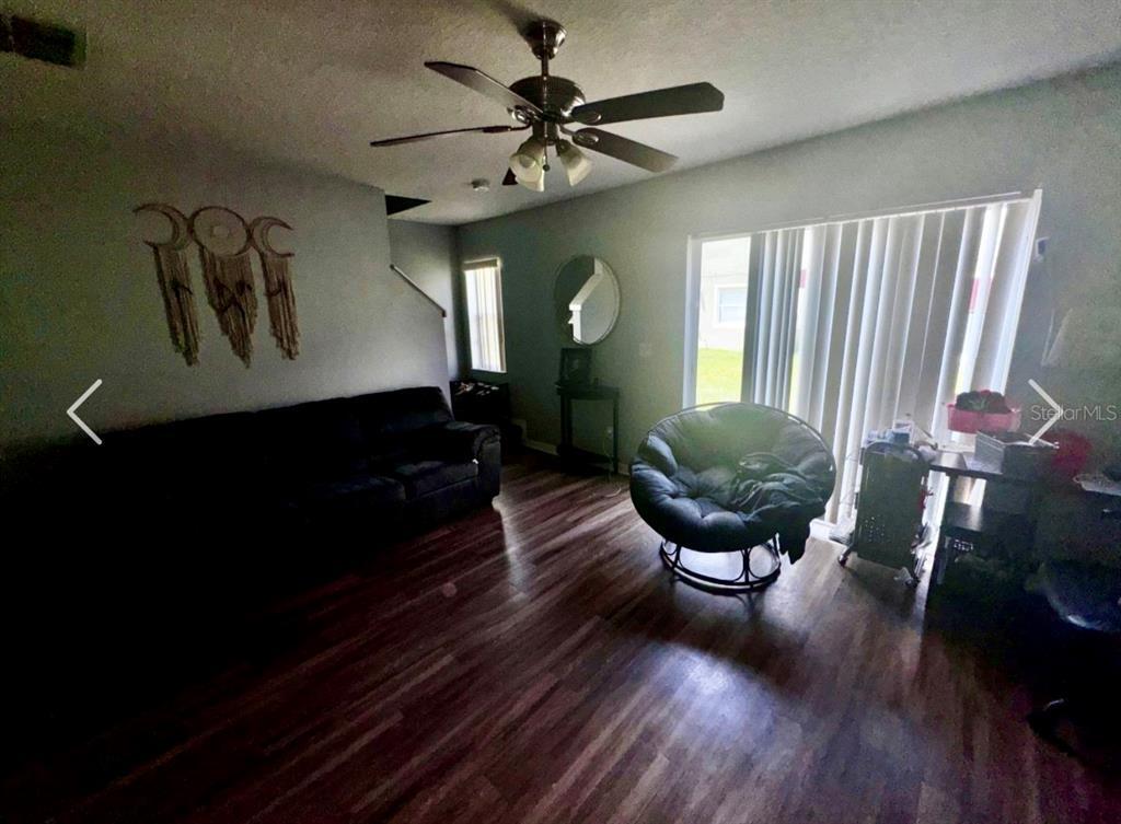 Foto del edificio - 533 Cresting Oak Cir