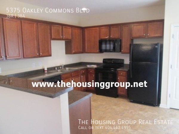 Building Photo - Union City/ S Fulton Townhome