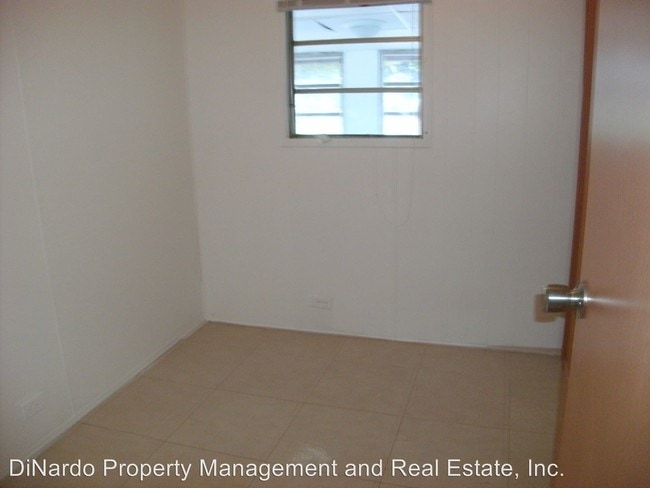 Building Photo - 2 br, 1 bath House - 5422 Rogers Ave