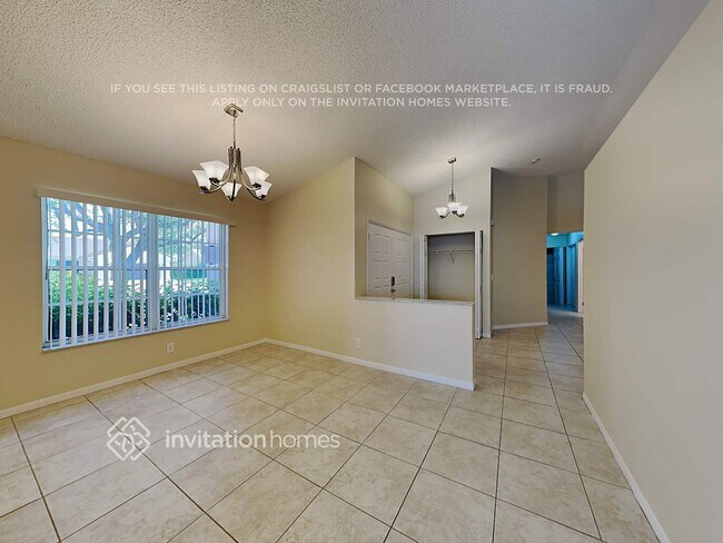 Foto del edificio - 19330 NW 3rd St