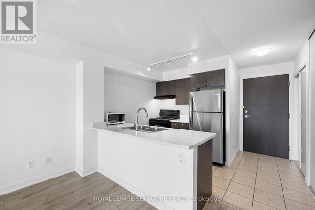 Photo du bâtiment - 8 Trent Ave