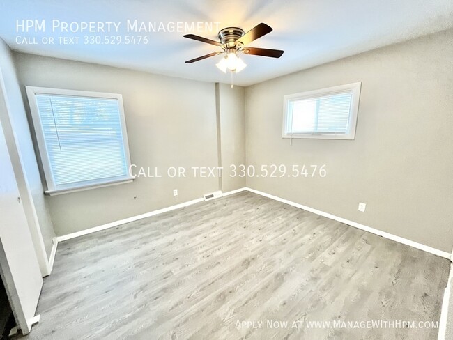 Building Photo - Remodeled one-bedroom apartment. First mon...