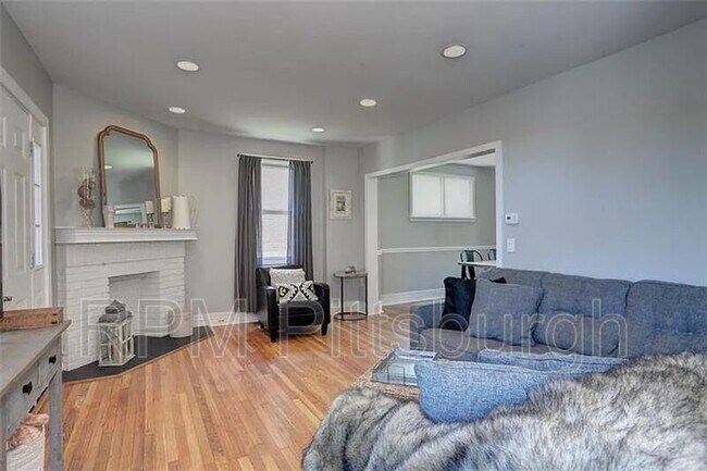 Foto del edificio - 814 Deely St