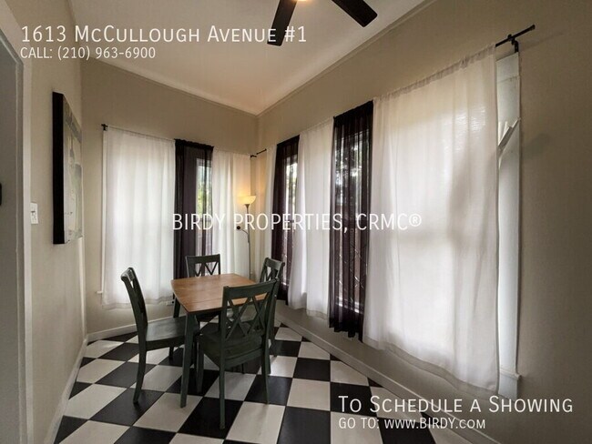 Foto del edificio - 1613 McCullough Ave