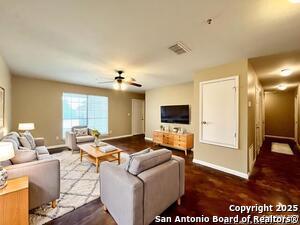 Foto del edificio - 3141 Douglas Fir Dr