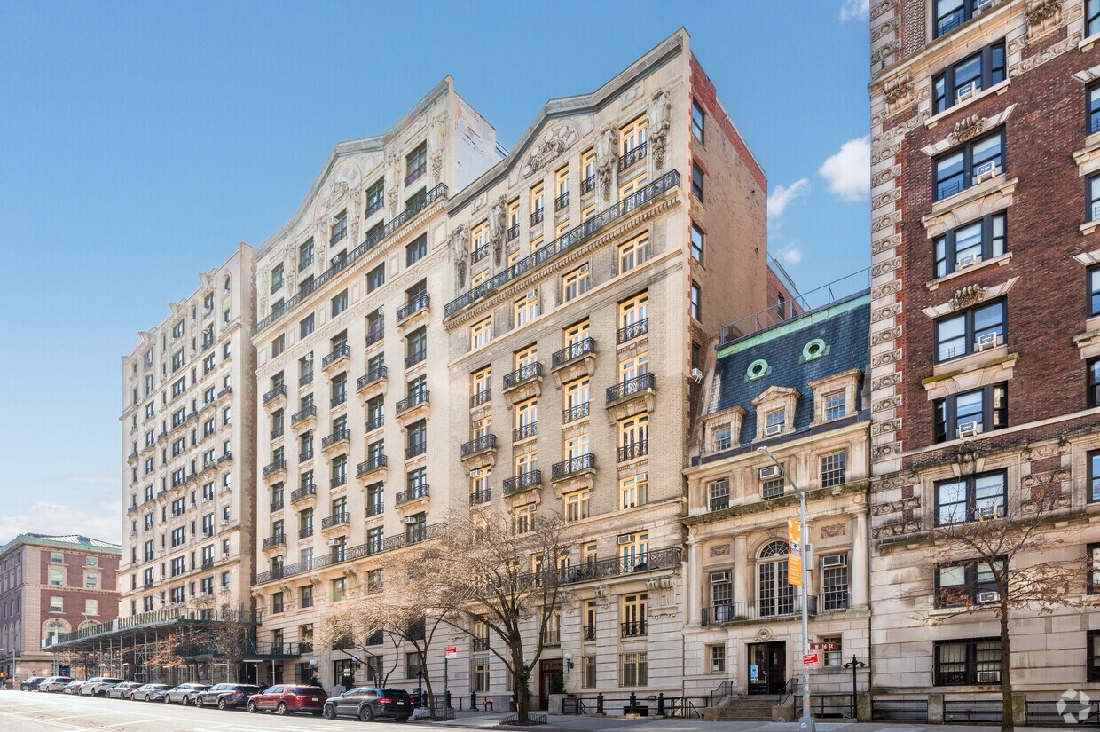 Fotografía del edificio - 610 W 116th St