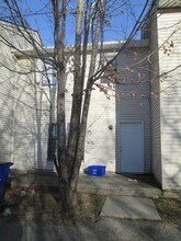 Building Photo - 204 Marlington St