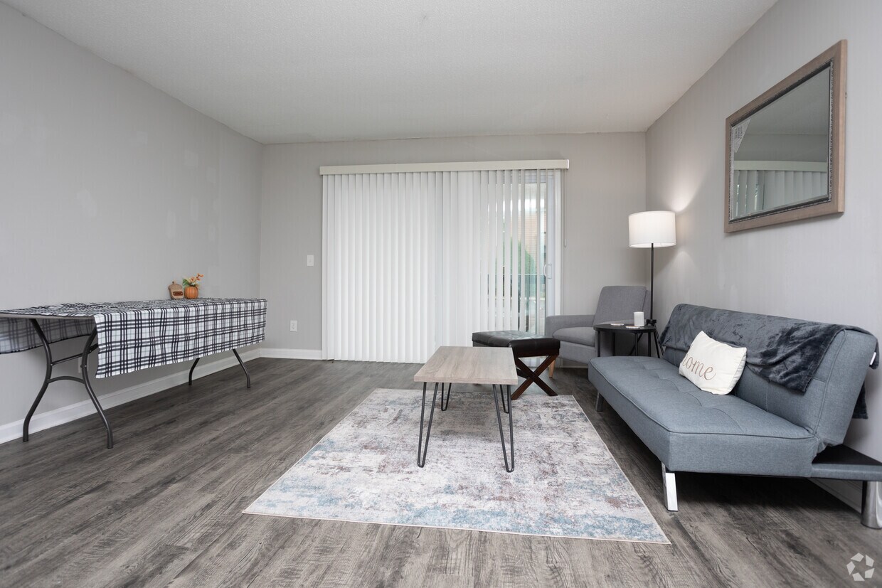 Rosewood Gardens Apartments in Columbia, SC