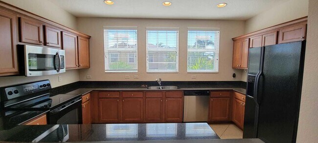 Building Photo - 870 Marina Del Ray Ln